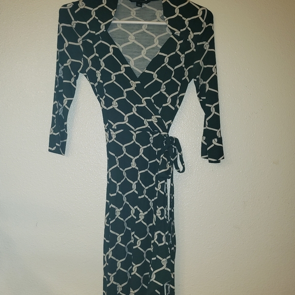 Banana Republic Dark Green Wrap Dress - Picture 6 of 8